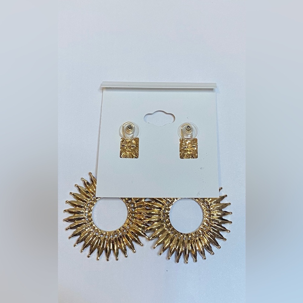 Natasha Multi-color Statement Earrings - Picture 4 of 4